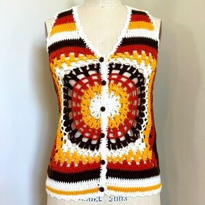VTG 70s Crochet Vest Knit Sweater Covered Buttons Fall Cozy Granny Sz M